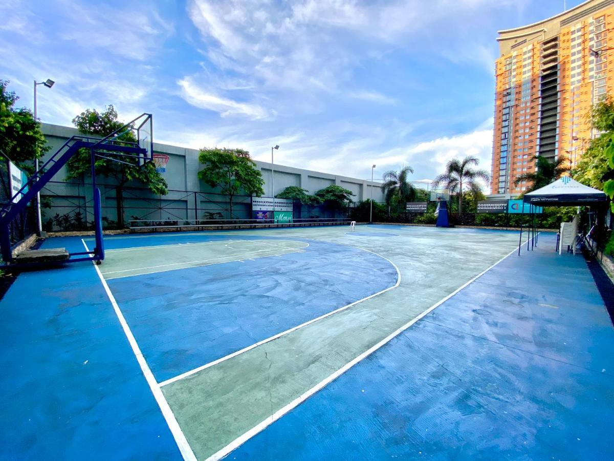 Frost At Manhattan Heights Towerb Manila Exterior photo