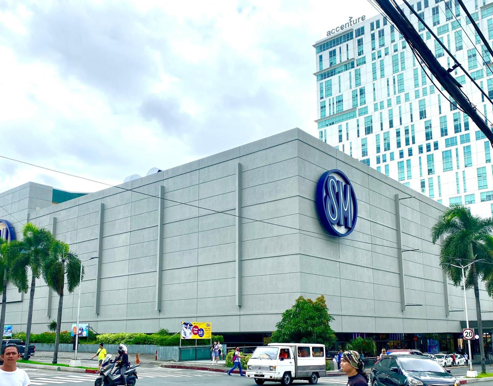 Frost At Manhattan Heights Towerb Manila Exterior photo