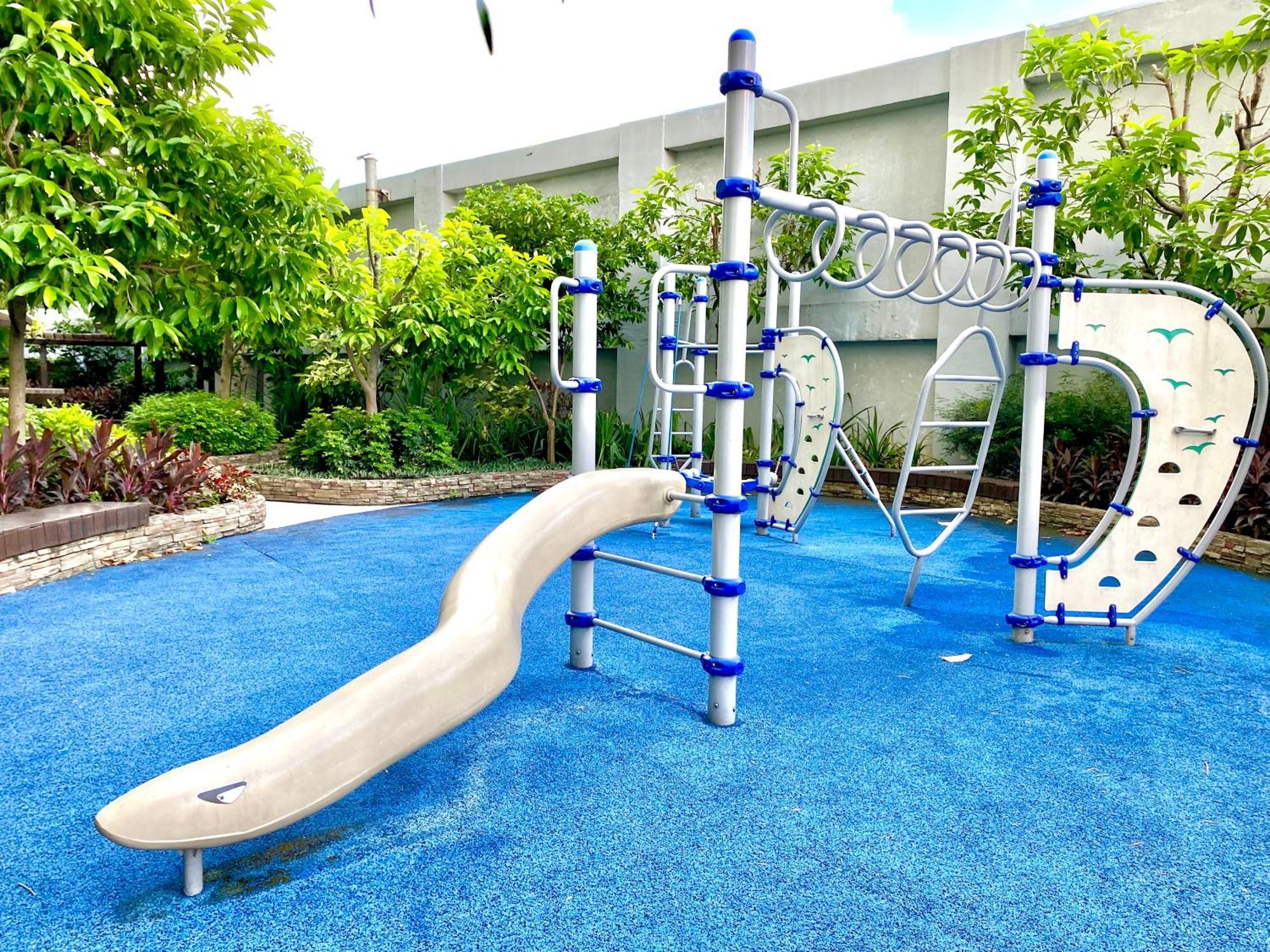 Frost At Manhattan Heights Towerb Manila Exterior photo